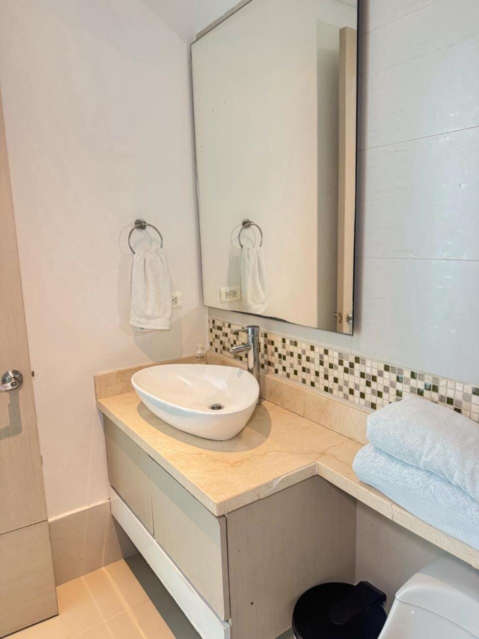 Luxury Ocean View Palmetto Floor 24 2br